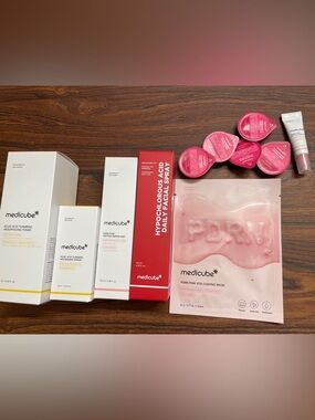 Medicube Pink Porein VITA Coating Mask & Skincare Set